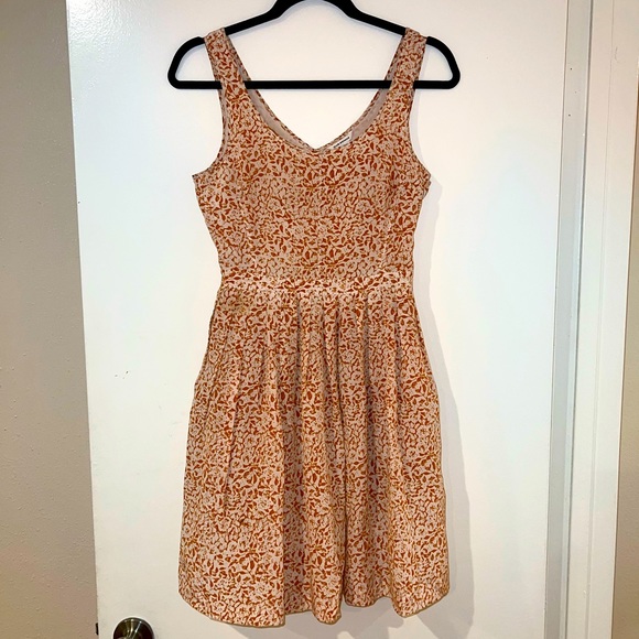 Club Monaco Dresses & Skirts - CLUB MONOCO 100% Silk Dress w/Back Cut Out